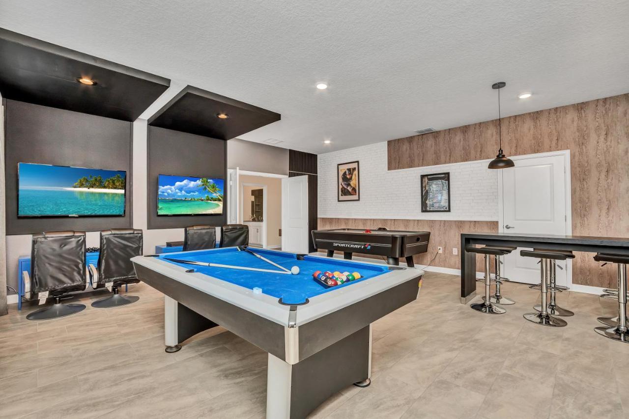 Wprivate Pool & Game Near