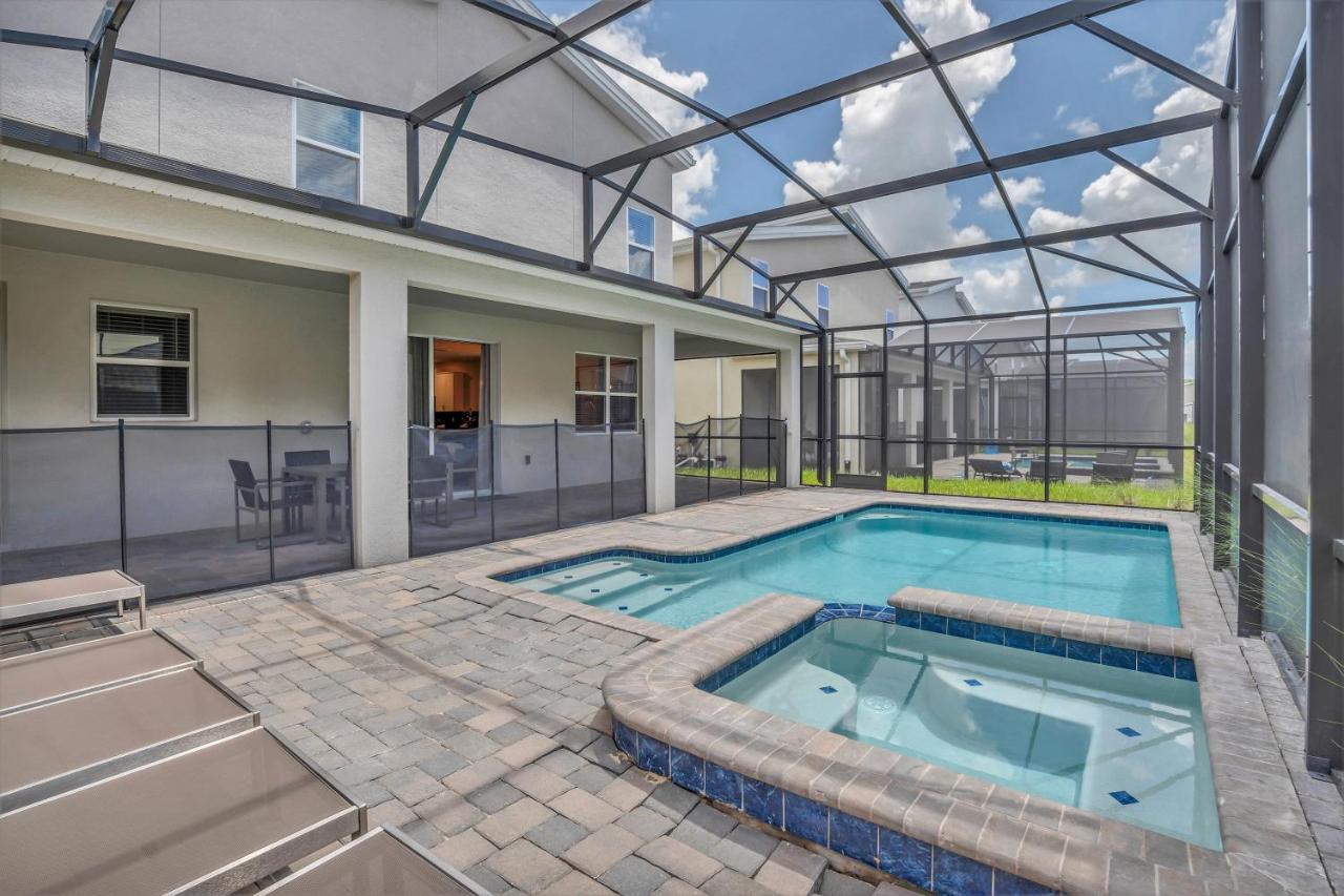 Holiday home Wprivate Pool & Game Near