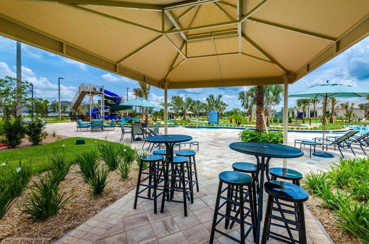 Wprivate Pool & Game Near *