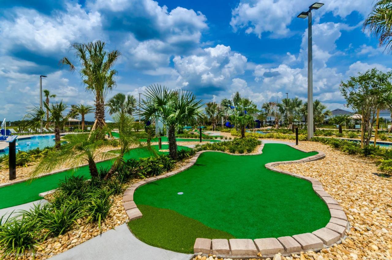Wprivate Pool & Game Near *