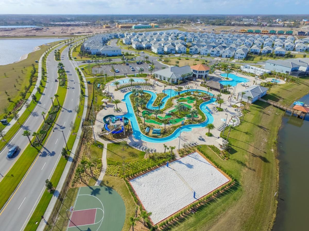 Wprivate Pool & Game Near